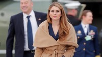 Alasan pengunduran diri Hicks tidak diketahui pasti. Namun salah satu ajudan Gedung Putih menyebut Hicks mengaku kepada Trump dirinya ingin mundur agar bisa menjajaki kesempatan lain di luar Gedung Putih. Foto: REUTERS/Carlos Barria/File Photo