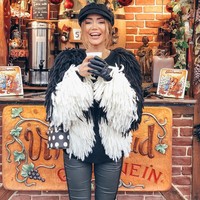 Pia juga bintang Instagram. Karena kerap pamer foto seksi, followers Instagramnya mencapai 2 juta.  Foto: dok. Instagram