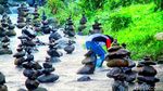Foto: Wisata Rock Balancing, Tumpukan Batu yang Bikin Penasaran