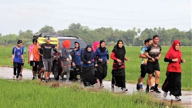 Berlari Sambil Nikmati Pemandangan Kelas Dunia di Maros