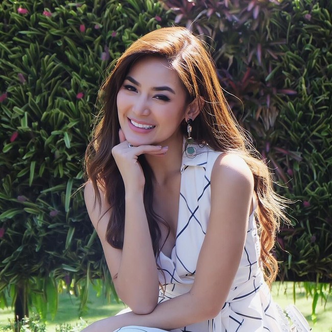 Cerdas, cantik dan jago main basket membuat Maria Selena dikagumi oleh para pria. Foto: Instagram