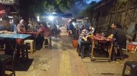 PKL di Trotoar Jalan Asia Afrika Senayan