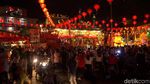 Foto: Festival Lampion, Kendaraan Hias & Gadis Singkawang