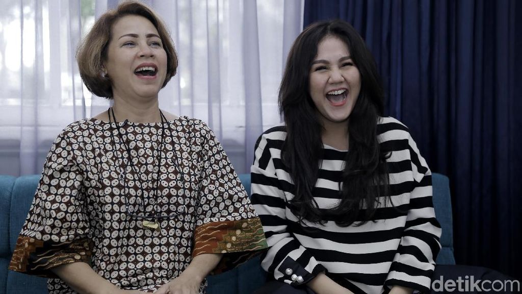 Obrolan Seru Bareng Sissy Prescillia dan Ibunda Soal Vanesha Prescilla