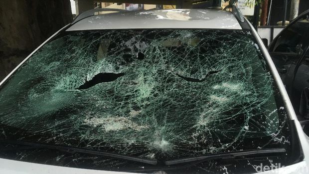 Begini Kondisi Mobil yang Seruduk Ojek Online di Underpass Senen