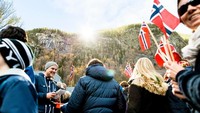 Saat musim dingin, Rjukan menjadi destinasi wisata yang unik. Selamat datang di kota tanpa matahari, tapi setidaknya masih terang dengan pantulan cahayanya (Reuters)