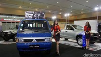 Beragam kendaraan komersial baik untuk barang ataupun orang tersaji lengkap disini. Foto: Rachman Haryanto