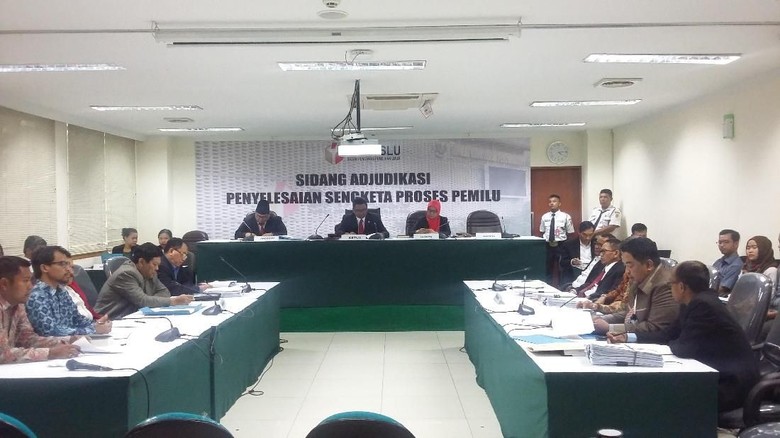 Sidang Gugatan PKPI Vs KPU soal Sengketa Pemilu Kembali Digelar Sidang Gugatan PKPI Vs KPU soal Sengketa Pemilu Kembali Digelar