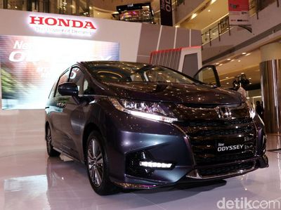 Minivan Mewah dari Honda