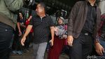 Wali Kota Kendari Ditahan KPK, Pendukung Histeris