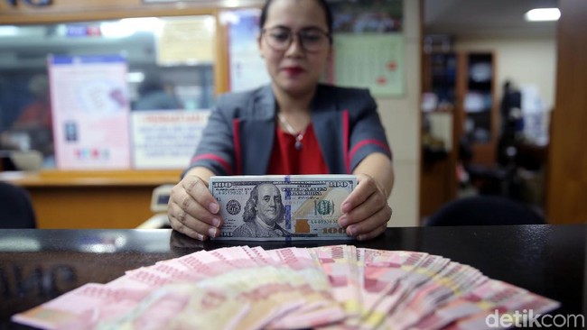 Cetak Rekor (Lagi), Dolar AS Kian Perkasa