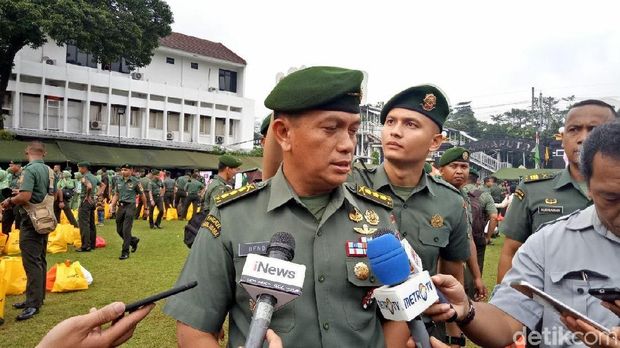  Ketua Panita yang juga Asisten Teritorial Kaskostrad Kolonel Inf. Dendi Suharyadi
