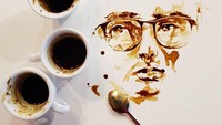 Wajah pria dengan kacamata ini terlihat benar-benar artsy. Padahal hanya dibuat dari sisaan kopi lho. Foto: Instagram @bernulia