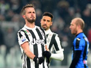 Pjanic Cuek dengan Rumor Transfer