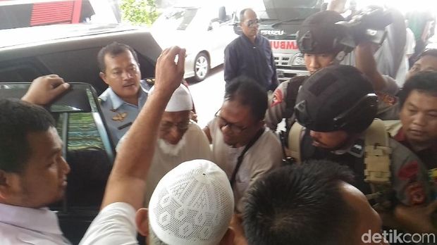 Abu Bakar Ba'asyir tiba di RSCM