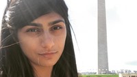 Dalam foto ini, Khalifa sedang berfoto dengan latar belakang Washington Monument yang ada di Washington DC, AS. Foto: Instagram/@miakhalifa