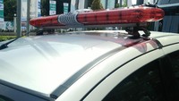 Ada lampu sirine di atas mobil. Foto: Khairul Imam Ghozali