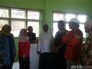 Wabup Jember Cek Kondisi Santri Dehidrasi Usai Imunisasi Difteri