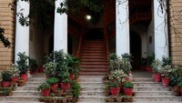 Pemukiman Saddar di Karachi memiliki sejarah arsitektur Inggris yang terbesar. Kalau di timur Karachi, ada penjara kolonial tua ikonik yang telah jadi situs cagar budaya Provinsi Sindh. (Akhtar Soomro/Reuters)