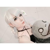 Wanita asal Swedia, Lucia, jadi sorotan karena tampilannya yang imut dan menggemaskan seperti boneka tanpa operasi plastik. Lucia pertama kali terinspirasi oleh gaya Jepang yang disebut Fairy Kei. Lucia terlihat menggemaskan seperti boneka hidup hanya dengan keterampilan makeup-nya, tanpa operasi plastik. Foto: Instagram