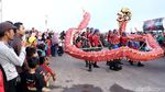 Keren! Aksi Marinir Mainkan Barongsai