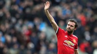 Juan Mata tampil apik saat timnya MU mengalahkan Liverpool dalam lanjutan Liga Inggris, 2-1 (@juanmatagarcia/Instagram) (Scott Heppell/Reuters)