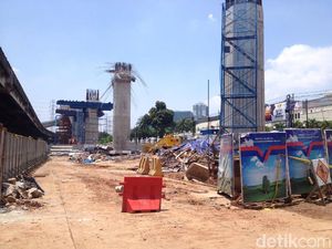 Konstruksi Layang Tol Becakayu Sempat Disetop, Bakal Molor?