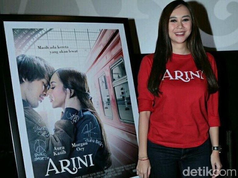 Main Film Arini, Aura Kasih Ingat Pernah Punya Pacar Berondong Main Film Arini, Aura Kasih Ingat Pernah Punya Pacar Berondong