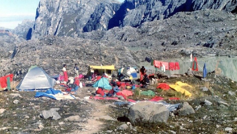 Puncak Mandala dan Desa Mimin Puncak Mandala dan Desa Mimin, Pegunungan Bintang