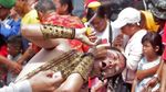 Foto: Melihatnya Saja Ngilu, Kesaktian Tatung Singkawang