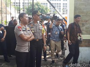Pantau Demo PBB di KPU, Kapolda Metro Minta Massa Tetap Tertib