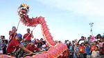 Keren! Aksi Marinir Mainkan Barongsai