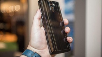 Energizer P16K Pro hadir dengan 16.000 mAh. Ponsel ini diklaim mampu bertahan hingag 40 hari. Foto: Internet