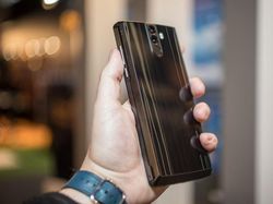 Ponsel Anyar Paling Mencuri Perhatian di MWC 2018