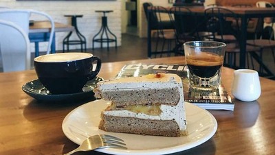 Ngopi Sekaligus Nongkrong Setelah Bersepeda Bisa Dilakukan di Kafe Keren Ini