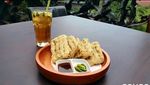 Akhir Pekan Enaknya Menikmati Suasana Romantis di Kafe yang Keren Ini