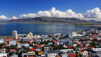 Wisata ke Islandia memang tidak murah. Tapi kalau wisata di bulan Maret, budget traveler bisa lebih miring karena belum masuk high season (Hannamariah/Shutterstock/CNN)