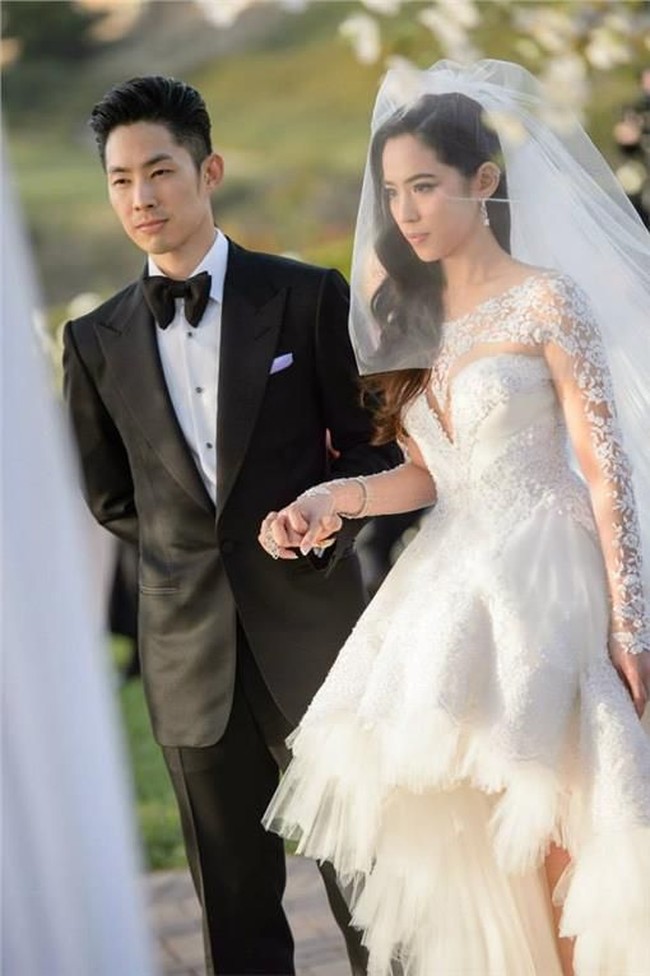 Vanness Wu yang dikenal sebagai pemeran Mei Zuo dalam serial Meteor Garden menikah dengan Arissa Cheo pada 2013 di Los Angeles, Amerika Serikat. Namun kabarnya kini pernikahan Vanness dan Arissa tengah retak. Foto: Instagram@xarissaxcheox