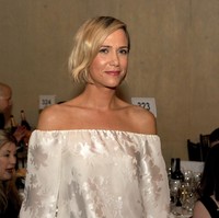 Kristen Wiig pernah bekerja sebagai pelayan di salah satu restoran di Universal Studio. Kadang aku menghampiri seorang aktor atau aktris karena merasa sudah pernah bertemu. Lalu aku ingat, oh yeah, dulu aku pernah menyajikanmu salad, ungkapnya. Foto: Kevin Winter/Getty Images