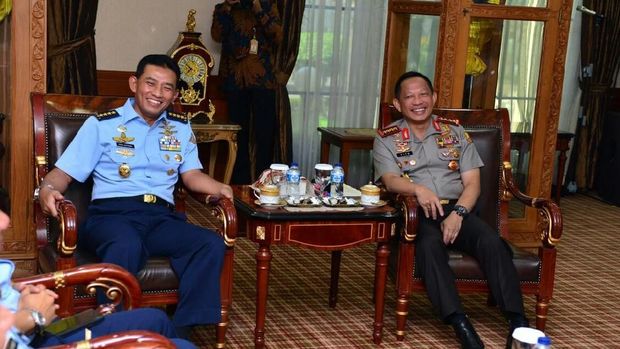 Momen pertemuan Kapolri Jenderal Tito Karnavian dan KSAU Marsekal TNI Yuyu Sutisna 