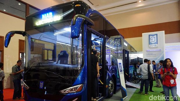 Bus listrik yang bakal uji coba di Bandara Soetta