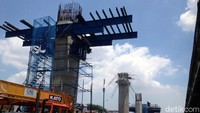 Menurut pemimpin proyek Tol Becakayu, Herarto Startino, konstruksi layang dilanjutkan kembali Senin (5/3/2018).