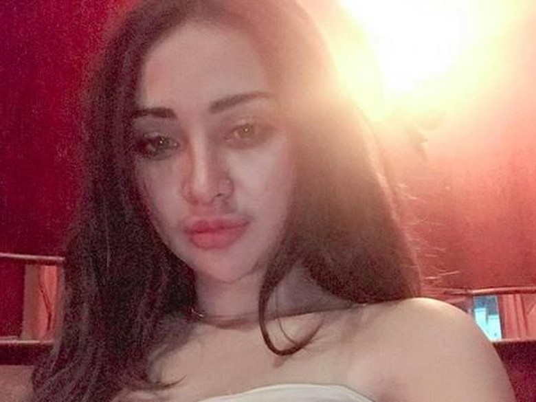 Pedangdut Seksi Cupi Cupita Dikabarkan Diamankan BNN karena Narkoba Pedangdut Seksi Cupi Cupita Dikabarkan Diamankan BNN karena Narkoba