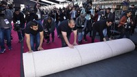 Karpet merah pun sudah mulai dipasang sejak Rabu (28/2) lalu. Kevork Djansezian/Getty Images.