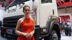 Si Cantik yang Bikin Melirik di Pameran Bus dan Truk