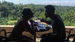 Flashback Lagi Yuk... Begini Kemesraan Chicco Jerikho dan Putri Marino