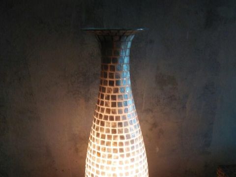 Kulit Kerang  Diolah Jadi Lampu Hias Diekspor hingga ke Italia