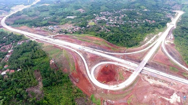 Jadwal Operasi Tol di Luar Jawa