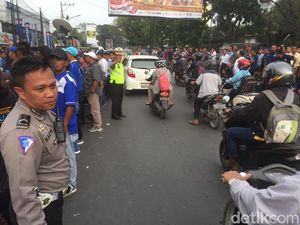 Polisi Jaga Ketat Sidang Putusan Gugatan JR Saragih di Bawaslu Sumut
