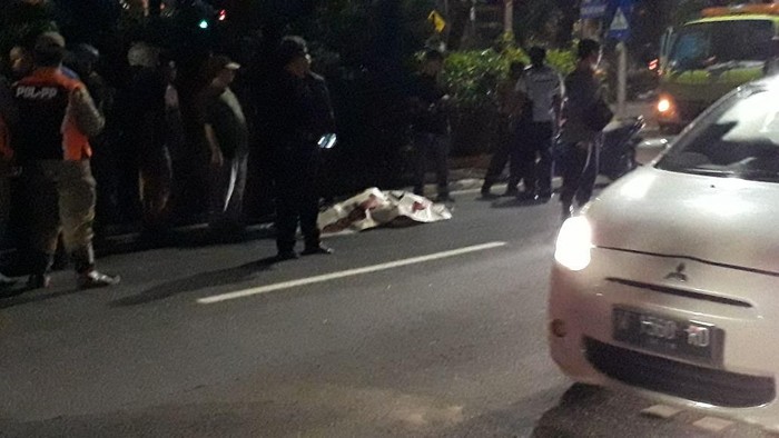 Pria Ini Terobos Pelican Cross, Tabrak Perempuan Hingga Tewas